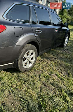 Універсал Subaru Outback 2010 в Львові