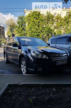 Универсал Subaru Outback 2012 в Киеве