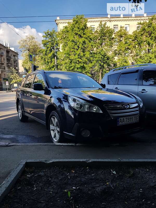 Універсал Subaru Outback 2012 в Києві