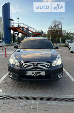 Универсал Subaru Outback 2010 в Киеве