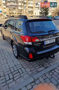 Універсал Subaru Outback 2014 в Тернополі