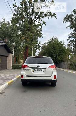 Універсал Subaru Outback 2012 в Києві