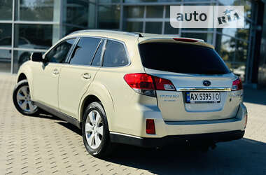 Универсал Subaru Outback 2010 в Харькове