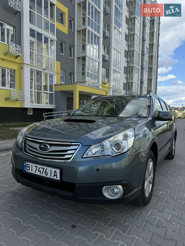 Универсал Subaru Outback 2009 в Полтаве