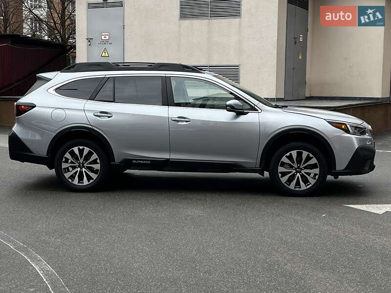 Универсал Subaru Outback 2019 в Киеве