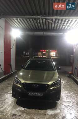 Внедорожник / Кроссовер Subaru Outback 2022 в 