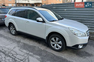 Универсал Subaru Outback 2011 в Полтаве