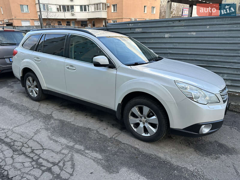 Subaru Outback 2011 Subaru Outback 2011