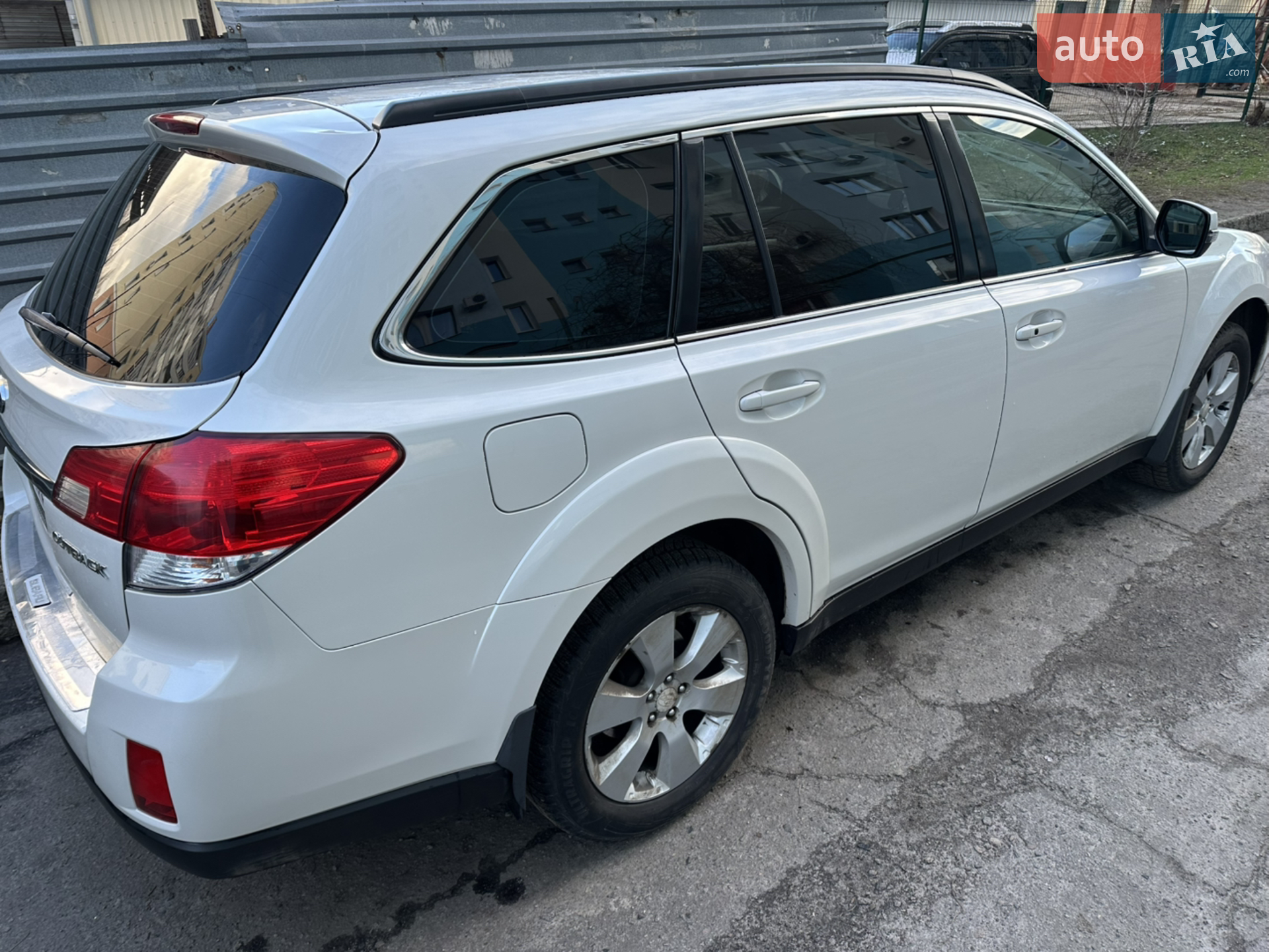 2011 Subaru Outback - мініатюра 4