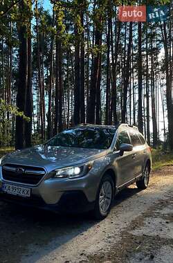 Универсал Subaru Outback 2018 в Киеве