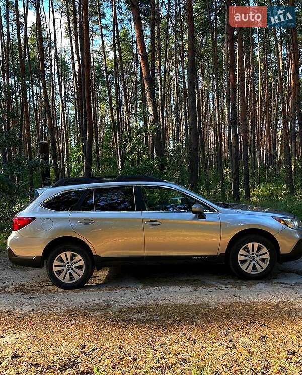 Универсал Subaru Outback 2018 в Киеве