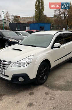 Универсал Subaru Outback 2013 в Чернигове