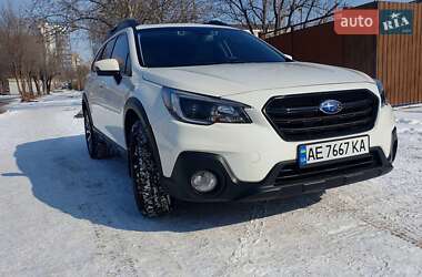 Універсал Subaru Outback 2015 в Дніпрі