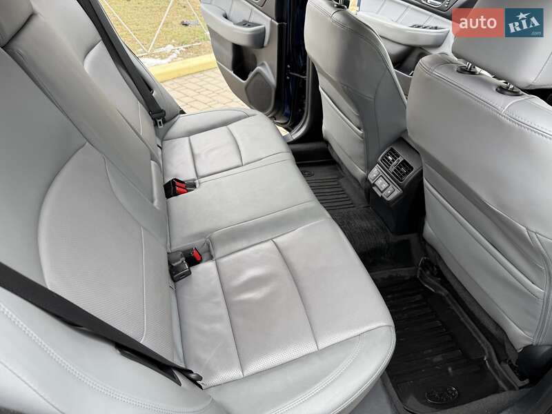 Универсал Subaru Outback 2019 в Киеве