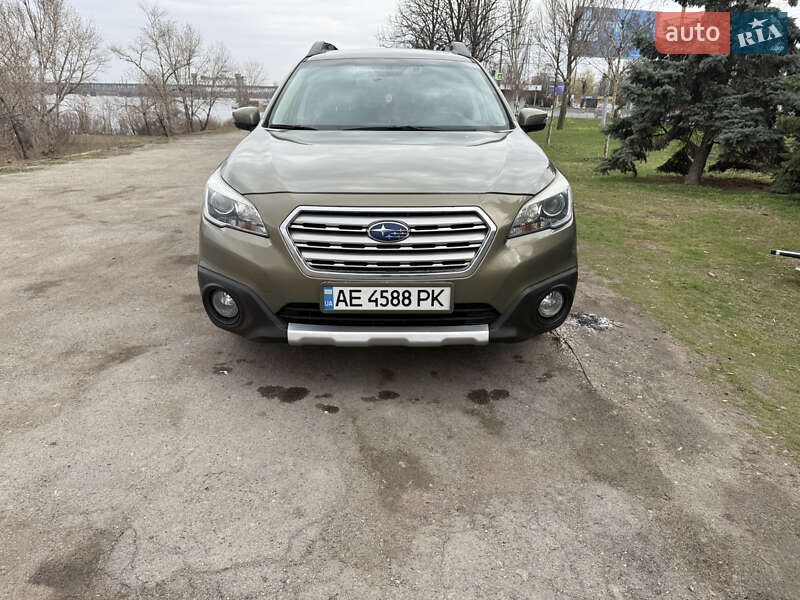 Subaru Outback 2016
