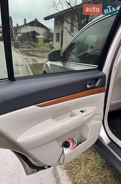 Универсал Subaru Outback 2014 в 