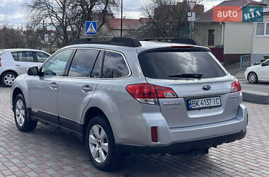 Универсал Subaru Outback 2011 в 