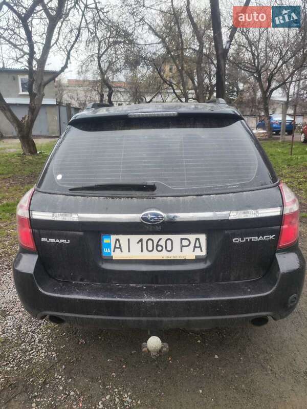 Універсал Subaru Outback 2008 в Києві