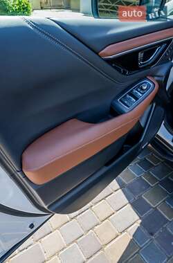 Позашляховик / Кросовер Subaru Outback 2024 в 