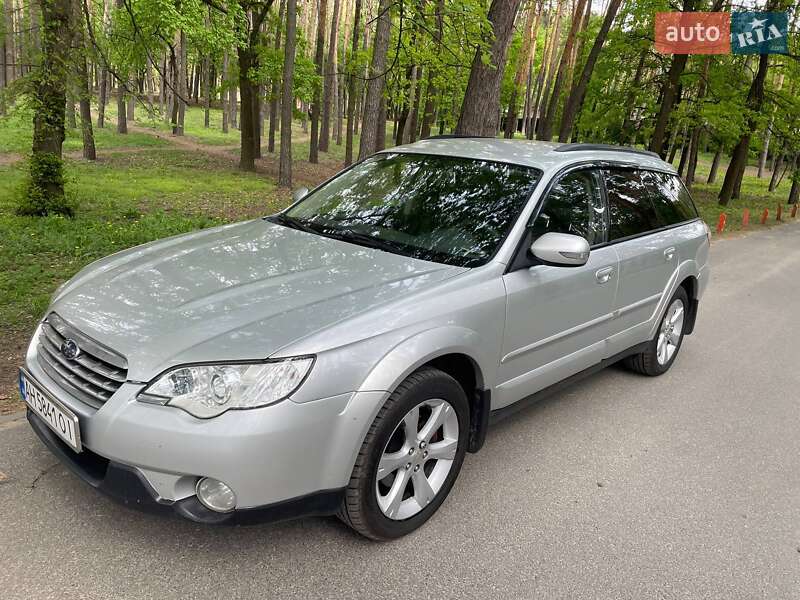 Универсал Subaru Outback 2007 в Киеве