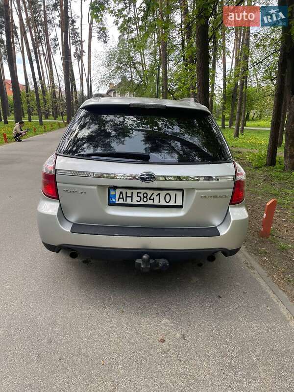 Универсал Subaru Outback 2007 в Киеве