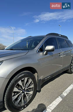 Универсал Subaru Outback 2015 в 