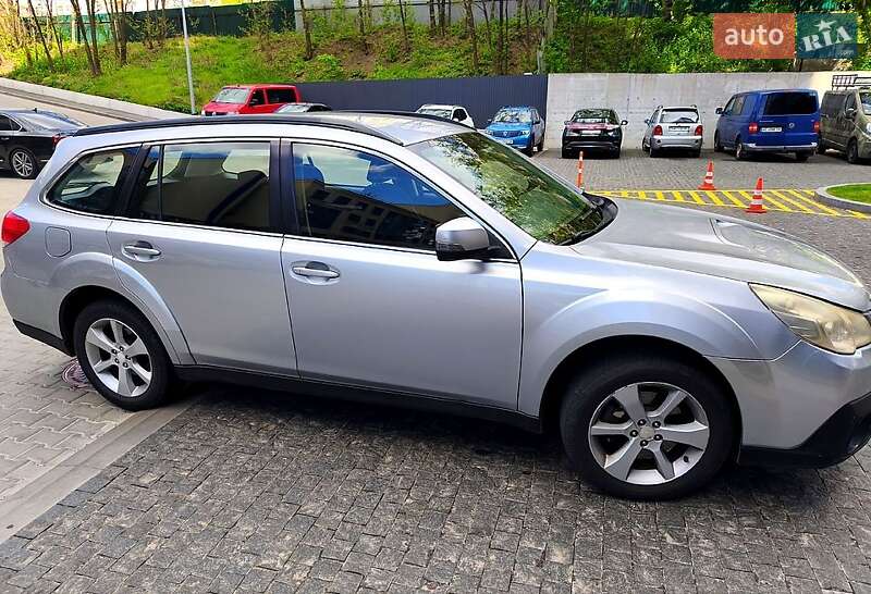 Subaru Outback 2013