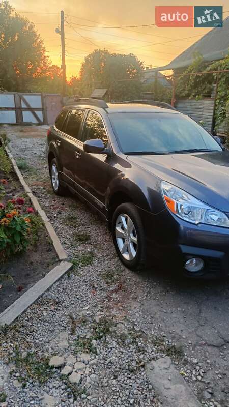 Универсал Subaru Outback 2014 в 