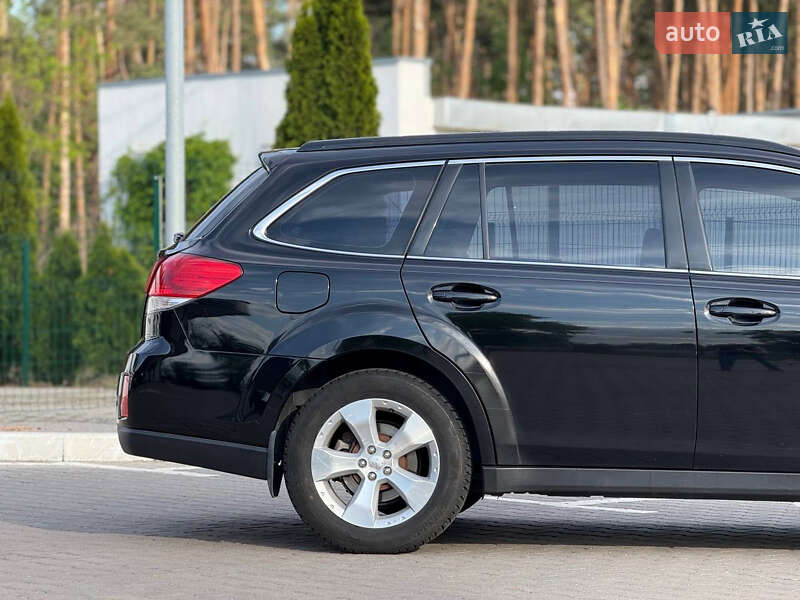 Універсал Subaru Outback 2013 в Києві