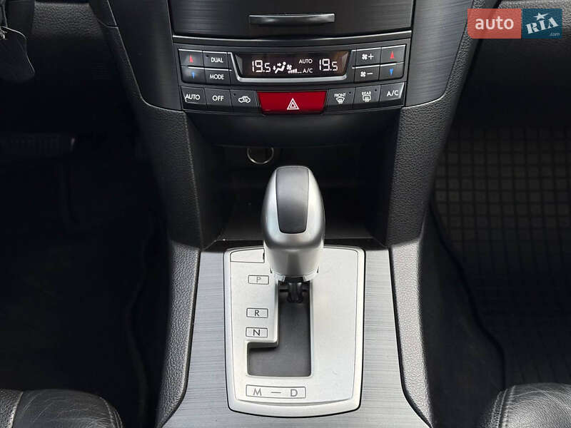 Універсал Subaru Outback 2013 в Києві