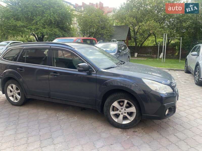 Универсал Subaru Outback 2013 в 