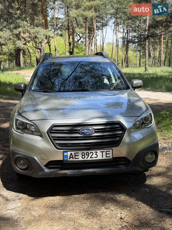 Универсал Subaru Outback 2015 в 
