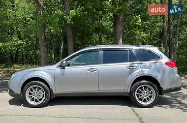 Универсал Subaru Outback 2011 в 