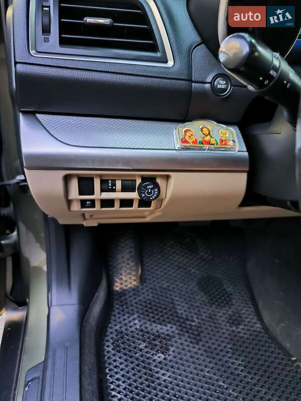 Універсал Subaru Outback 2014 в Дніпрі