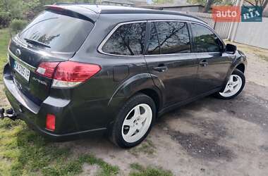 Универсал Subaru Outback 2011 в 