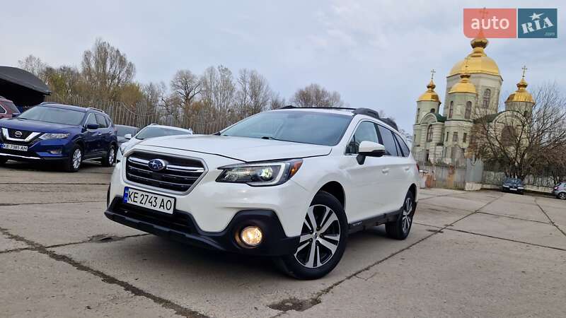 Универсал Subaru Outback 2018 в 