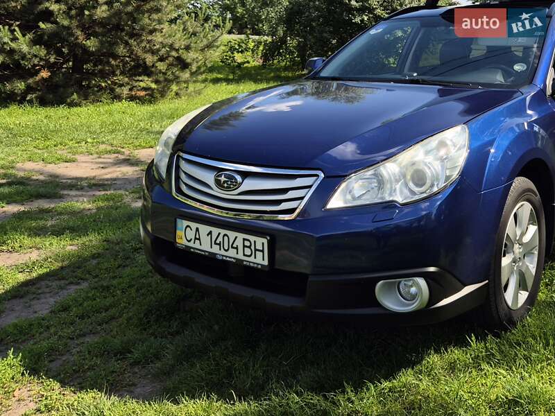 Універсал Subaru Outback 2011 в Черкасах