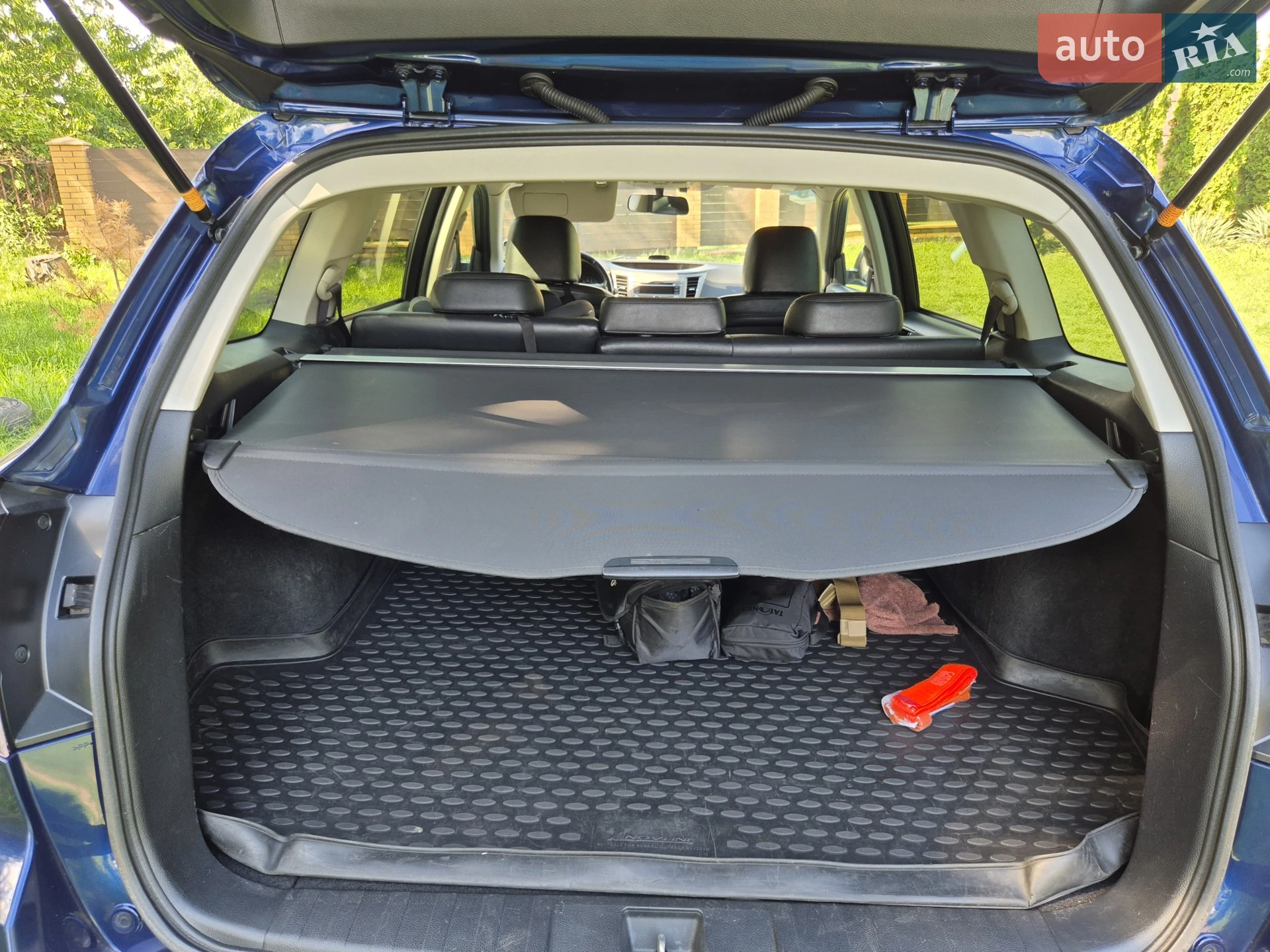 2011 Subaru Outback - мініатюра 18