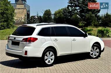 Універсал Subaru Outback 2011 в Дніпрі