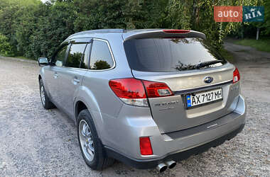Универсал Subaru Outback 2011 в 