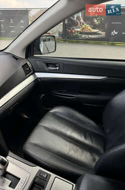 Универсал Subaru Outback 2011 в Хмельницком