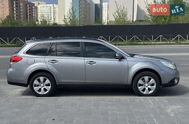 Универсал Subaru Outback 2011 в Хмельницком