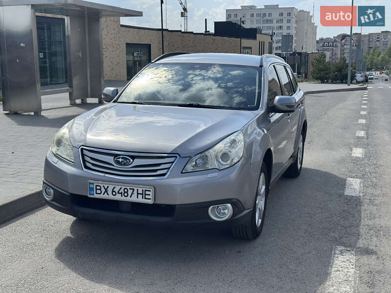 Универсал Subaru Outback 2011 в Хмельницком