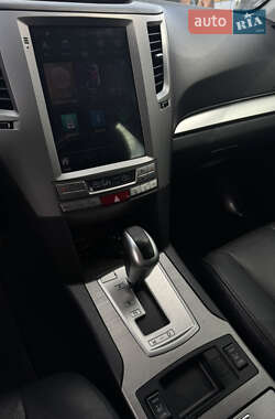 Универсал Subaru Outback 2011 в Хмельницком