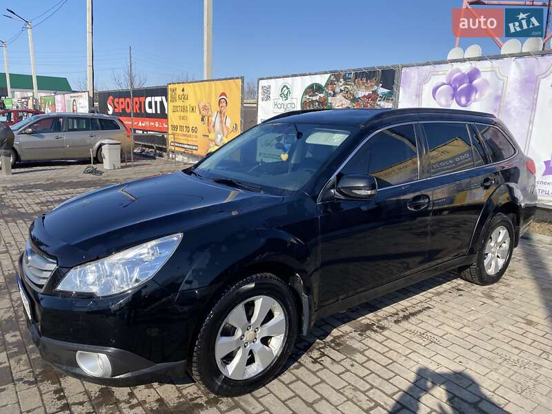 Универсал Subaru Outback 2010 в Лубнах