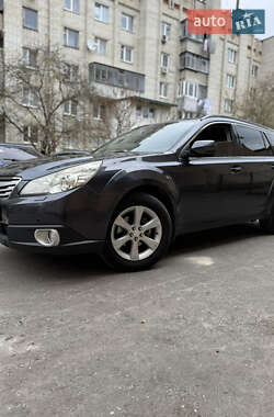 Універсал Subaru Outback 2010 в Львові