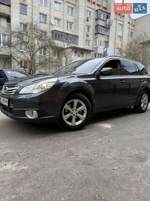 Subaru Outback 2010