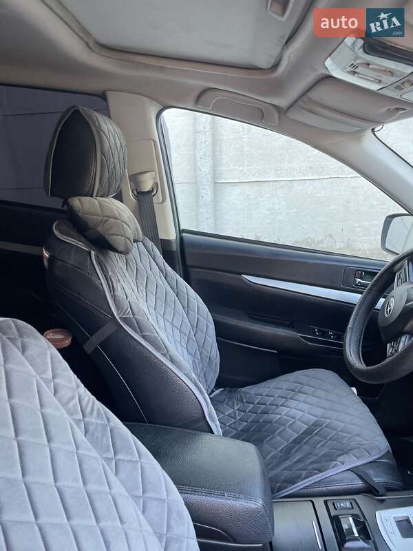 Универсал Subaru Outback 2013 в Николаеве