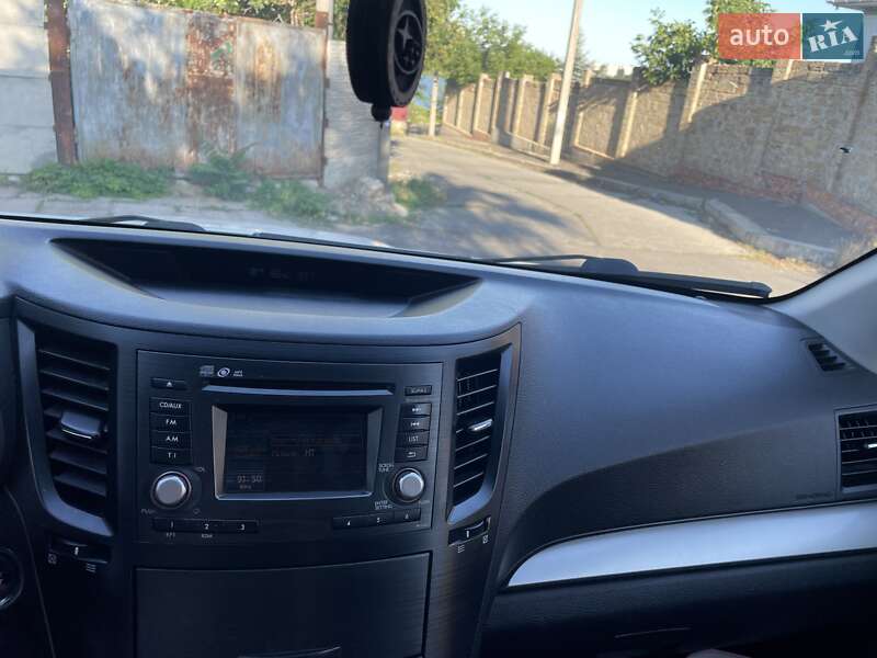 Универсал Subaru Outback 2013 в Николаеве