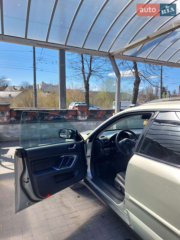 Універсал Subaru Outback 2007 в Рівному